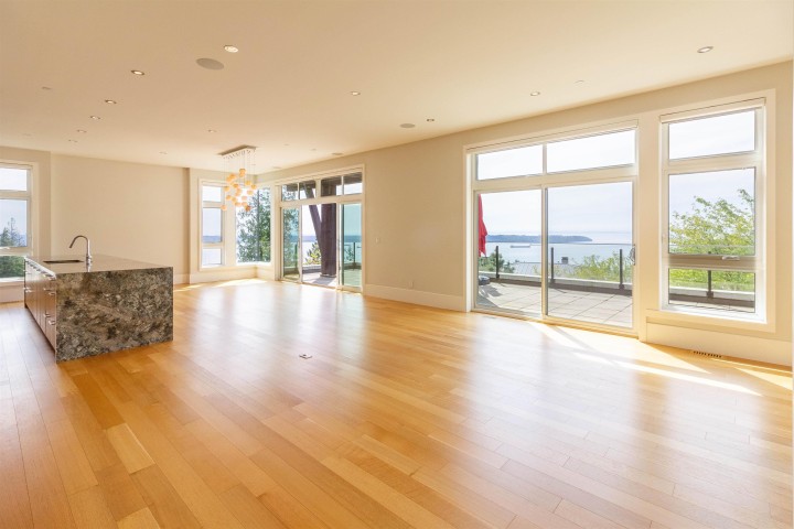 Photo 5 at 2948 Burfield Place, Cypress Park Estates, West Vancouver