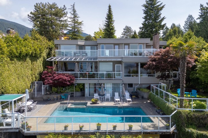 Photo 1 at 4729 Woodburn Road, Cypress Park Estates, West Vancouver