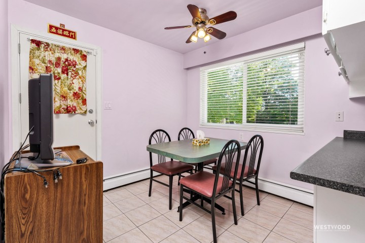 Photo 7 at 6858 Tyne Street, Killarney VE, Vancouver East