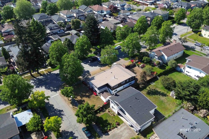 Photo 36 at 6858 Tyne Street, Killarney VE, Vancouver East