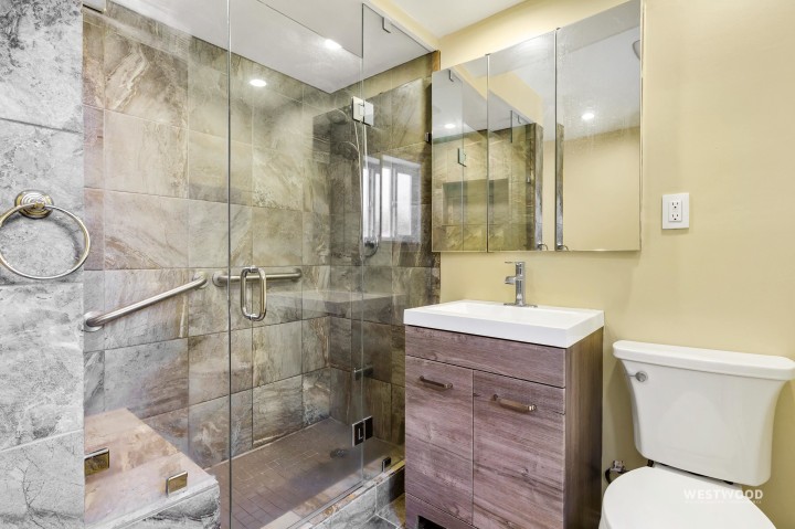 Photo 21 at 6858 Tyne Street, Killarney VE, Vancouver East