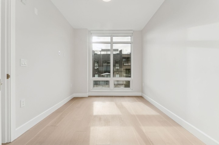 Photo 20 at 304 - 3668 W 10th Avenue, Kitsilano, Vancouver West