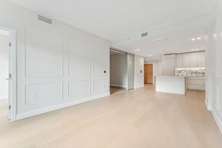 Photo 14 at 304 - 3668 W 10th Avenue, Kitsilano, Vancouver West