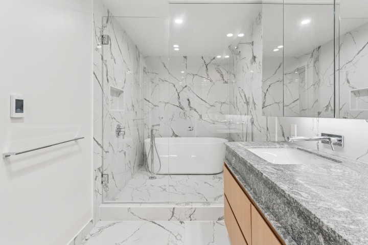 Photo 29 at 304 - 3668 W 10th Avenue, Kitsilano, Vancouver West