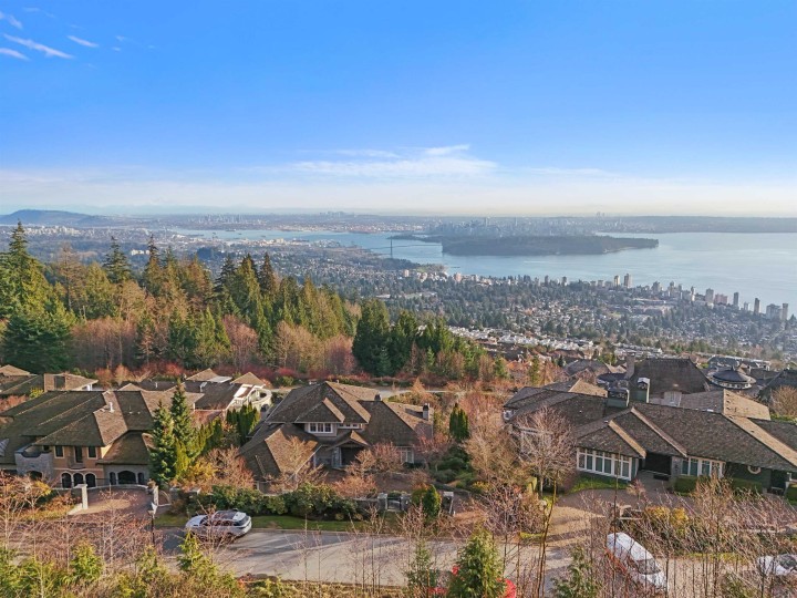 Photo 17 at 2345 Kadlec Court, Whitby Estates, West Vancouver