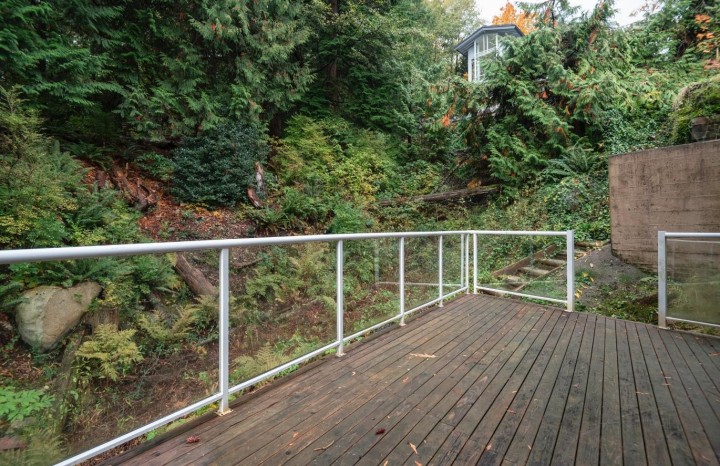 Photo 13 at 2572 Westhill Close, Westhill, West Vancouver