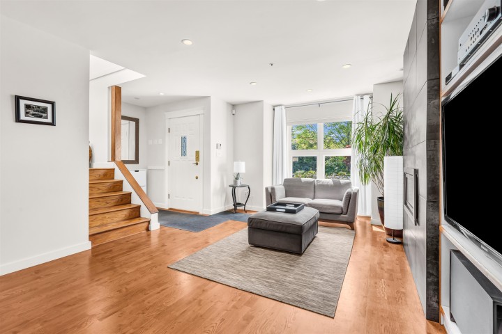 Photo 11 at 517 Atlantic Street, Strathcona, Vancouver East