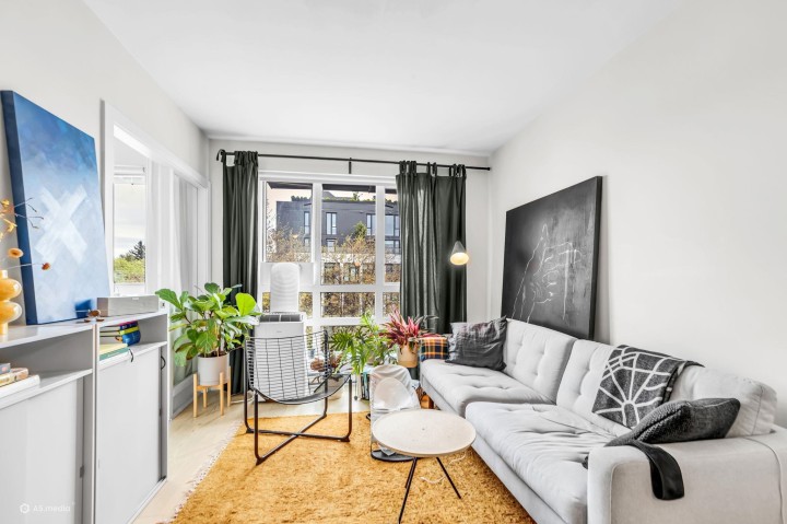 Photo 16 at 506 - 2477 Carolina Street, Mount Pleasant VE, Vancouver East
