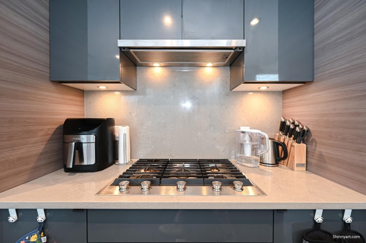 Photo 4 at 807 - 3438 Sawmill Crescent, South Marine, Vancouver East