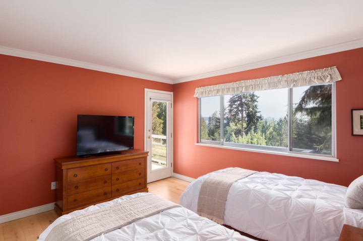 Photo 27 at 3897 Bayridge Avenue, Bayridge, West Vancouver
