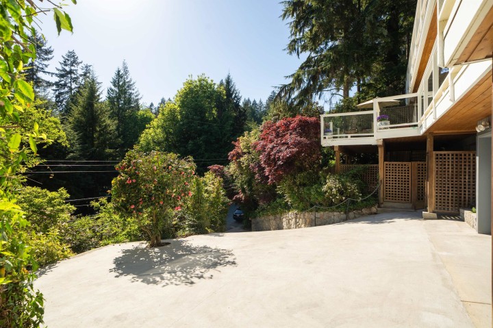 Photo 3 at 3897 Bayridge Avenue, Bayridge, West Vancouver
