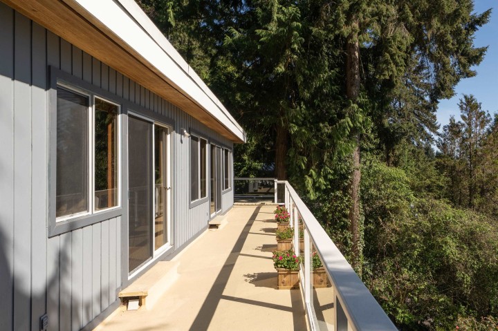Photo 32 at 3897 Bayridge Avenue, Bayridge, West Vancouver