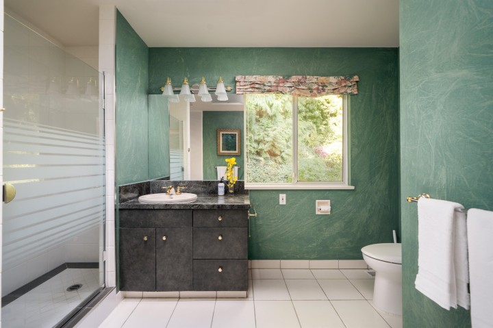 Photo 30 at 3897 Bayridge Avenue, Bayridge, West Vancouver