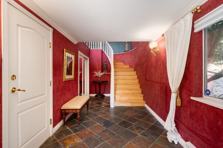 Photo 4 at 3897 Bayridge Avenue, Bayridge, West Vancouver