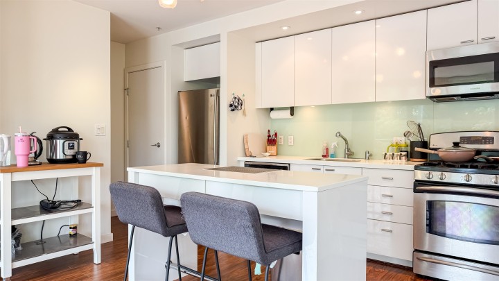 Photo 12 at 390 E 11th Avenue, Mount Pleasant VE, Vancouver East