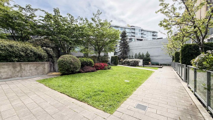 Photo 32 at 390 E 11th Avenue, Mount Pleasant VE, Vancouver East