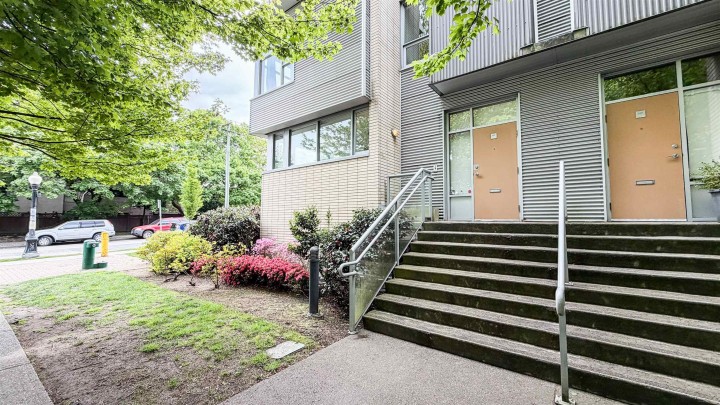 Photo 1 at 390 E 11th Avenue, Mount Pleasant VE, Vancouver East