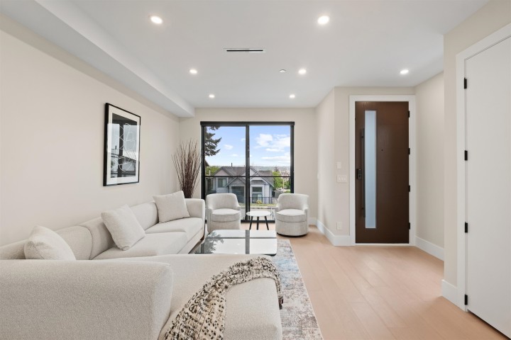 Photo 10 at 502 E 5th Street, Lower Lonsdale, North Vancouver