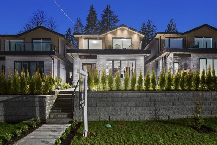Photo 1 at 3073 Fromme Road, Lynn Valley, North Vancouver