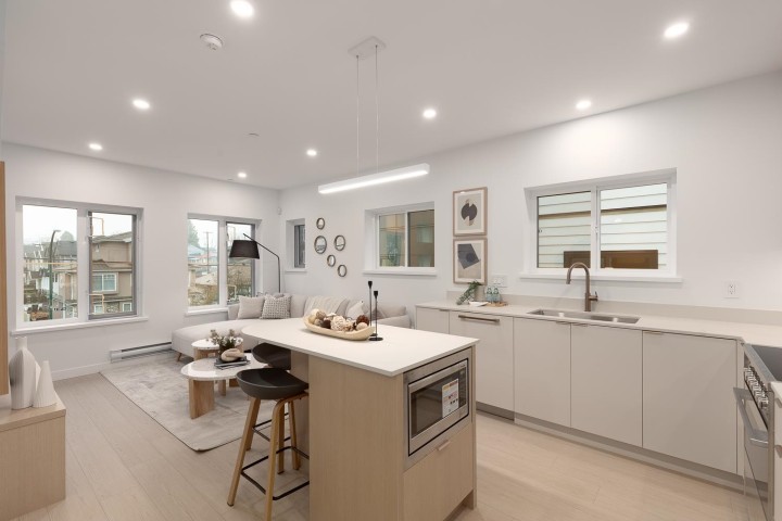 Photo 3 at 203 - 2329 E 34th Avenue, Collingwood VE, Vancouver East
