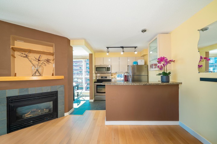 Photo 5 at 1509 - 1068 Hornby Street, Downtown VW, Vancouver West