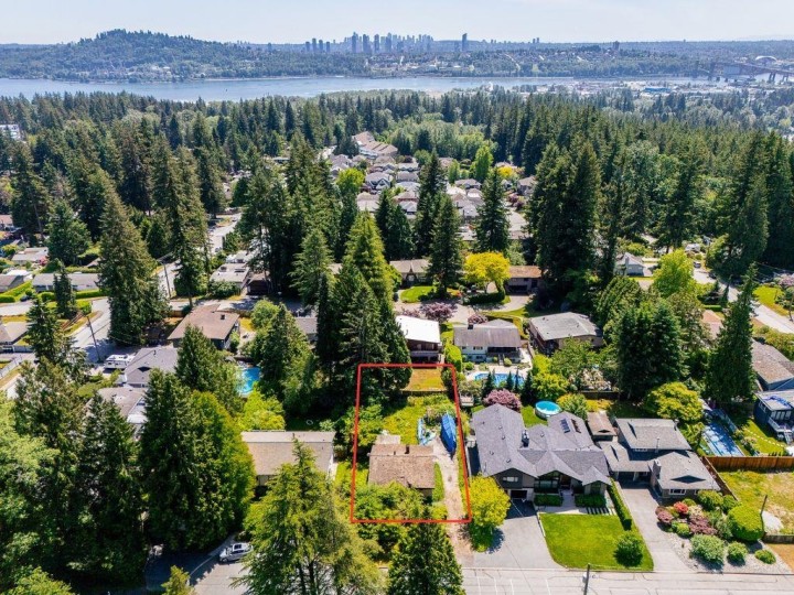 Photo 2 at 2465 Keats Road, Blueridge NV, North Vancouver