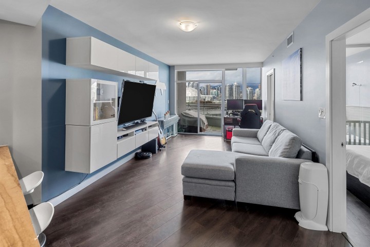Photo 8 at 1509 - 1618 Quebec Street, Mount Pleasant VE, Vancouver East