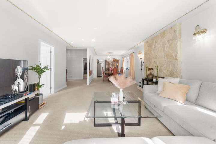 Photo 6 at 6070 Lanark Street, Knight, Vancouver East