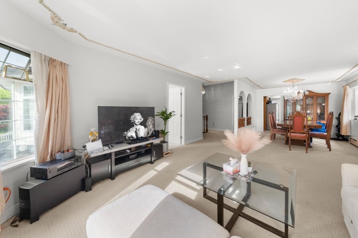 Photo 7 at 6070 Lanark Street, Knight, Vancouver East