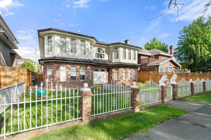 Photo 33 at 6070 Lanark Street, Knight, Vancouver East