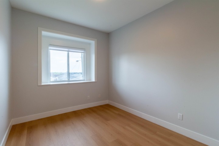 Photo 15 at 392 E 63rd Avenue, South Vancouver, Vancouver East