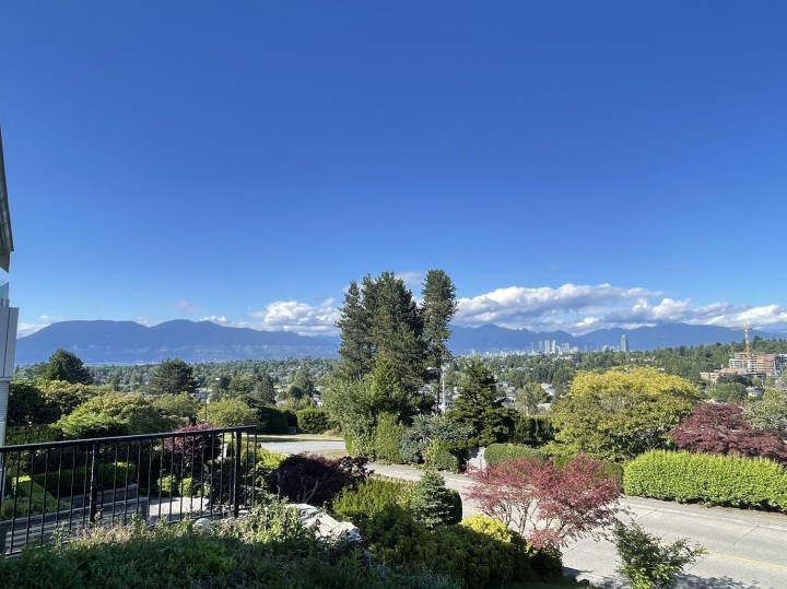 Photo 1 at 4679 Puget Drive, MacKenzie Heights, Vancouver West