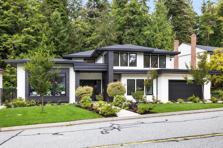 Photo 1 at 5197 Sonora Drive, Canyon Heights NV, North Vancouver