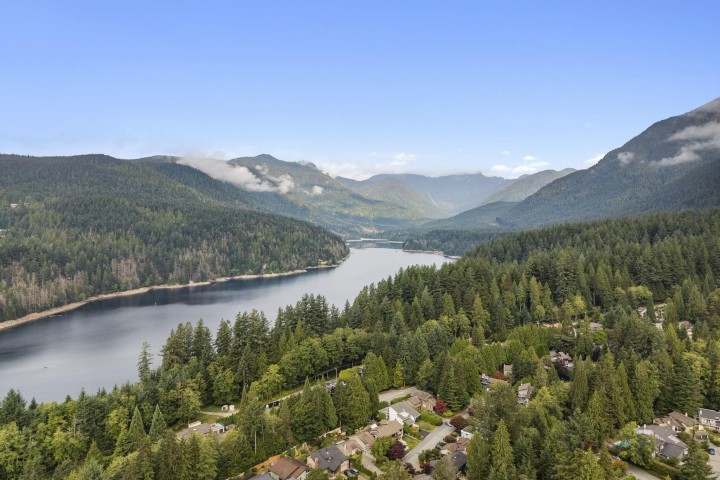 Photo 37 at 5197 Sonora Drive, Canyon Heights NV, North Vancouver
