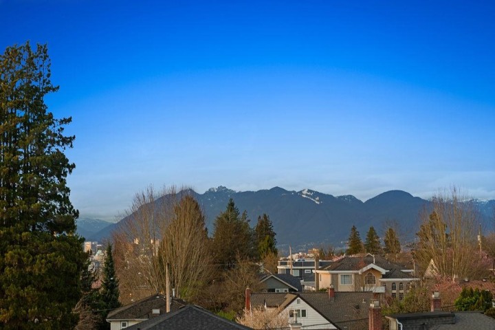 Photo 37 at 692 W 29th Avenue, Cambie, Vancouver West
