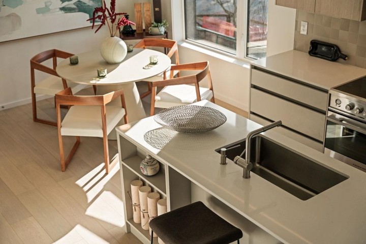 Photo 15 at 692 W 29th Avenue, Cambie, Vancouver West