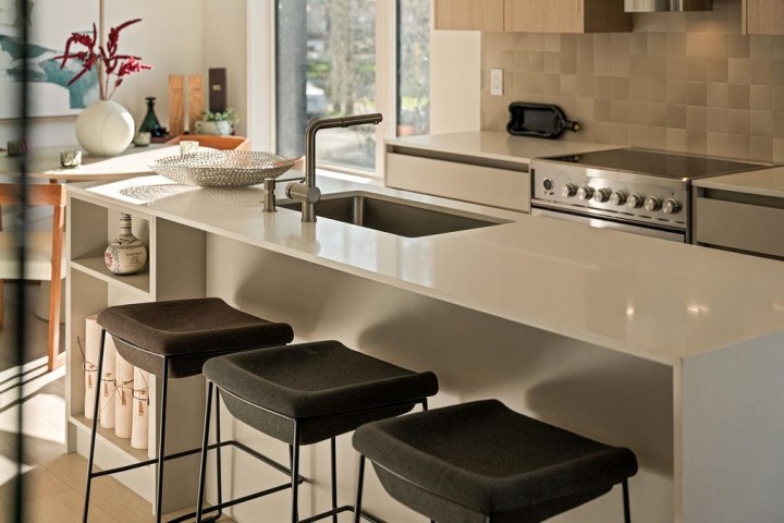 Photo 8 at 692 W 29th Avenue, Cambie, Vancouver West