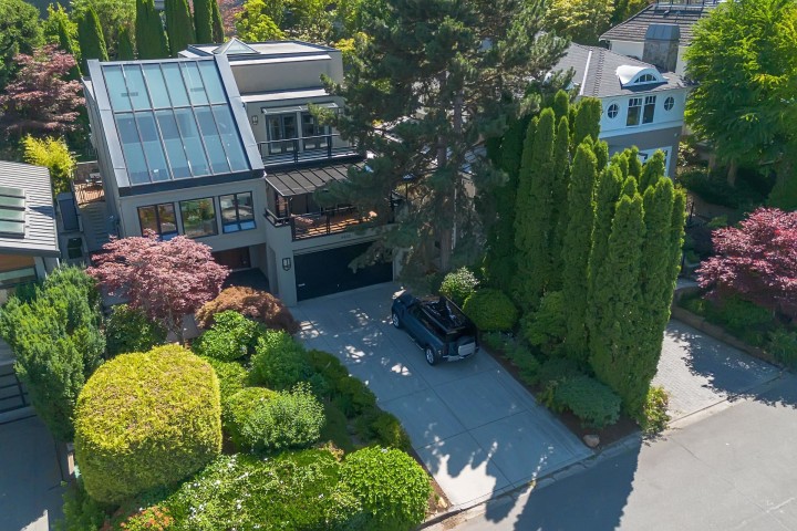 Photo 2 at 4468 W 1st Avenue, Point Grey, Vancouver West