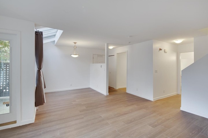 Photo 13 at 3380 Marquette Crescent, Champlain Heights, Vancouver East