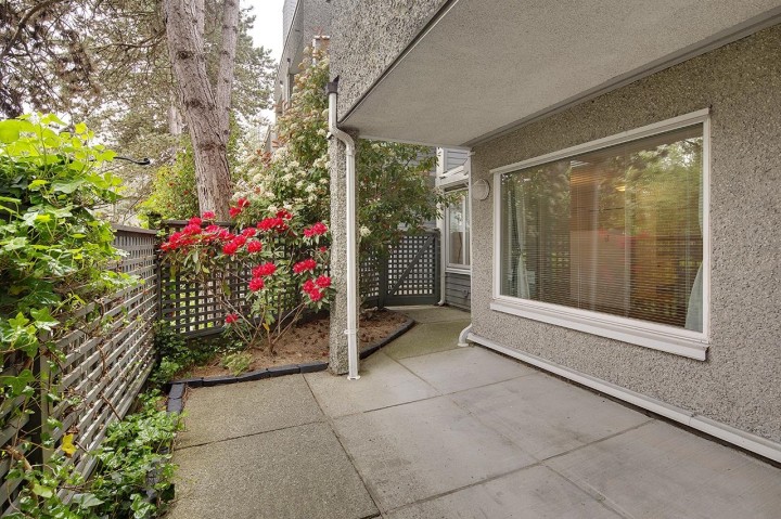 Photo 5 at 3380 Marquette Crescent, Champlain Heights, Vancouver East