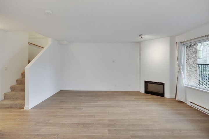 Photo 10 at 3380 Marquette Crescent, Champlain Heights, Vancouver East