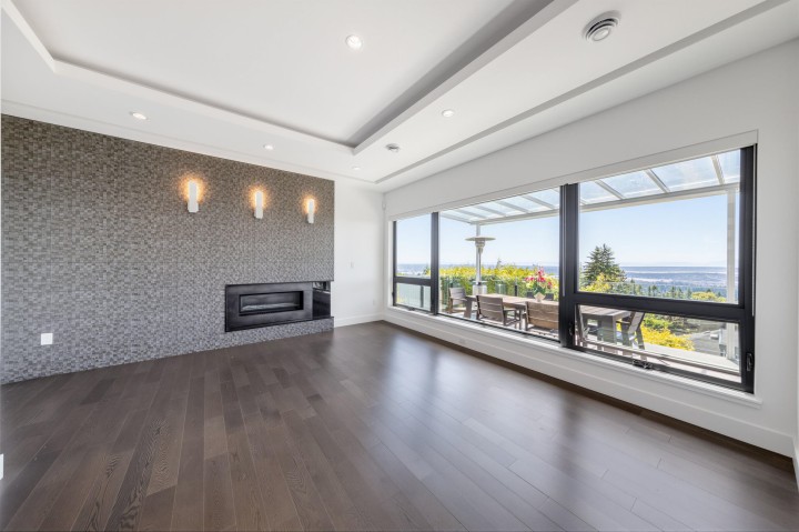 Photo 12 at 383 Newdale Court, Upper Delbrook, North Vancouver