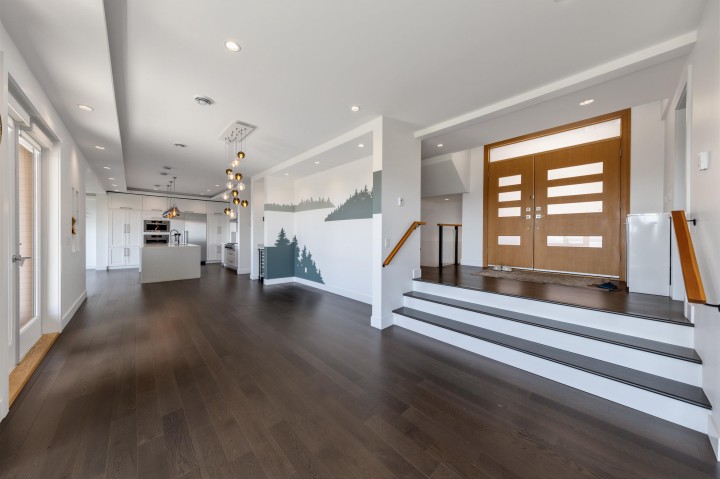 Photo 18 at 383 Newdale Court, Upper Delbrook, North Vancouver