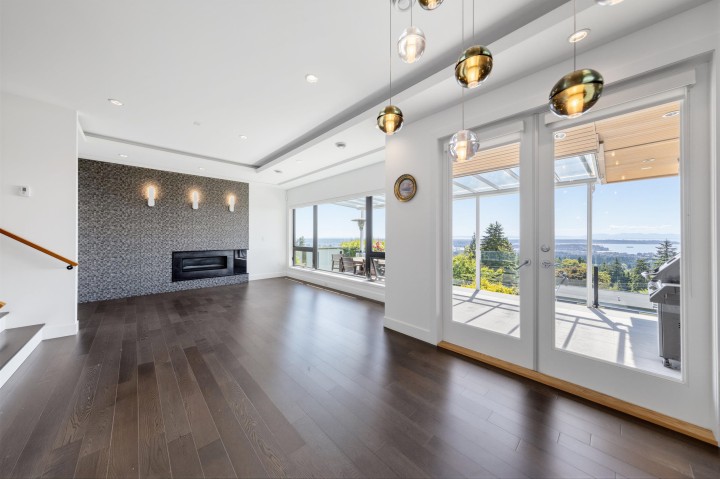 Photo 15 at 383 Newdale Court, Upper Delbrook, North Vancouver