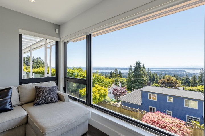 Photo 21 at 383 Newdale Court, Upper Delbrook, North Vancouver