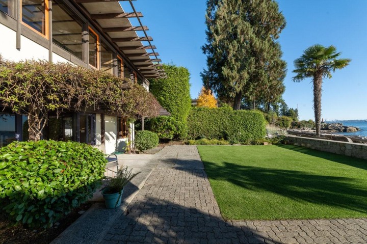 Photo 4 at 3248 Marine Drive, West Bay, West Vancouver