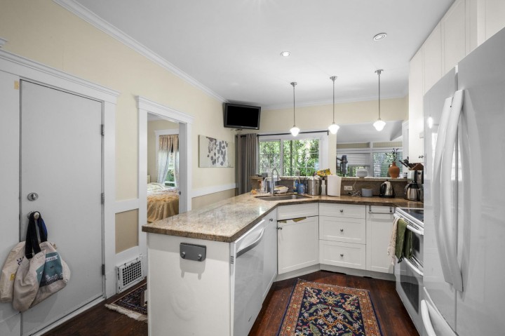 Photo 16 at 3707 Inverness Street, Knight, Vancouver East