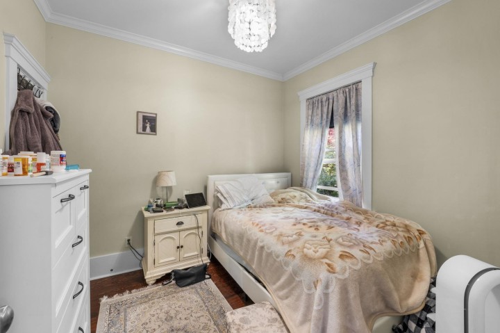 Photo 12 at 3707 Inverness Street, Knight, Vancouver East