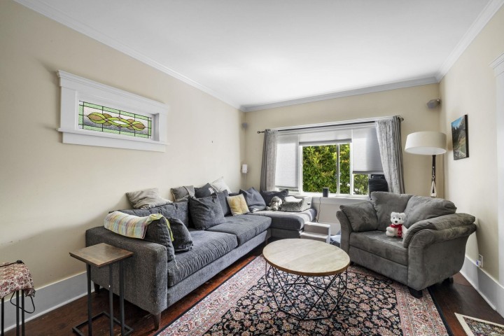 Photo 3 at 3707 Inverness Street, Knight, Vancouver East