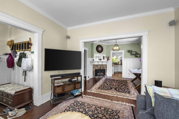 Photo 5 at 3707 Inverness Street, Knight, Vancouver East